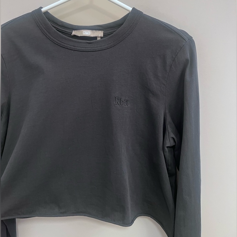 Kith Women’s Black Long Sleeve Crop Top size Small
